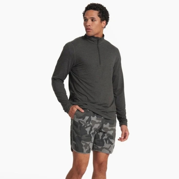 Vuori Men's Ease Performance Half Zip Long Sleeve Top Dark Green Color size XL - Picture 1 of 16